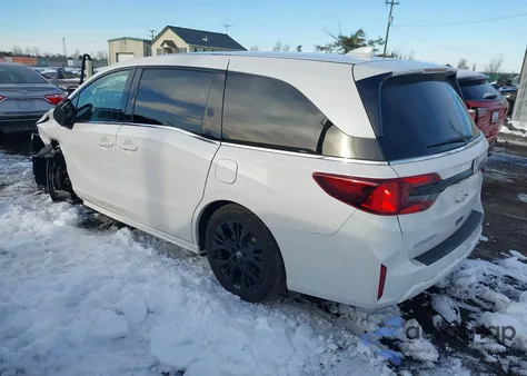 2025 Honda Odyssey Sport-L z USA, uszkodzony, nr VIN 5FNRL6H74SB018492